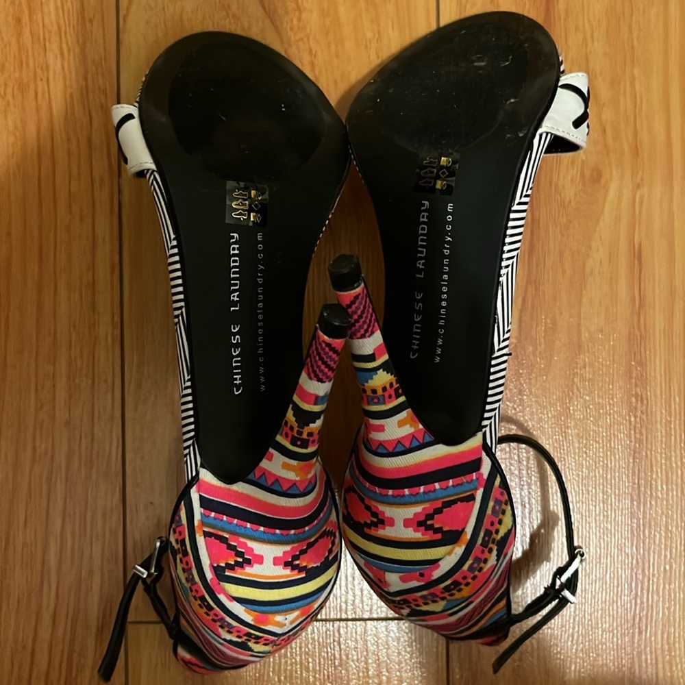 Chinese laundry colorful heels - Picture 5 of 5